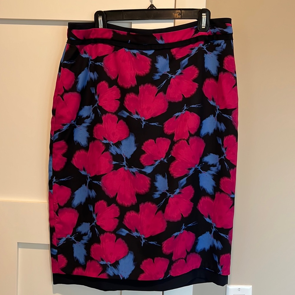 Banana Republic 12 Tall floral skirt